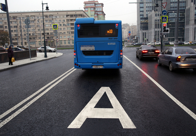 <span style="font-weight: bold;">Заказным автобусам могут разрешить пользоваться «выделенкой»&nbsp;</span>